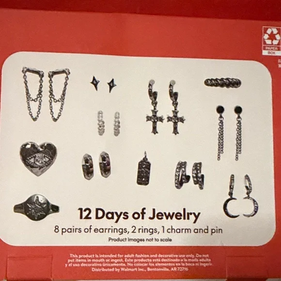 Elegant Silver Jewelry Set - Picture 2 of 3